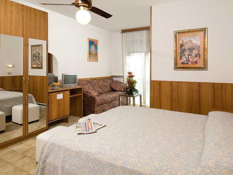 Hotel Genzianella Cervia Buitenkant foto