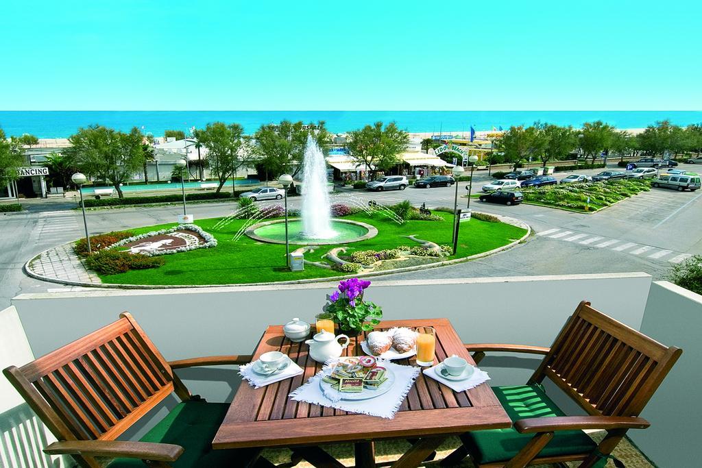 Hotel Genzianella Cervia Buitenkant foto